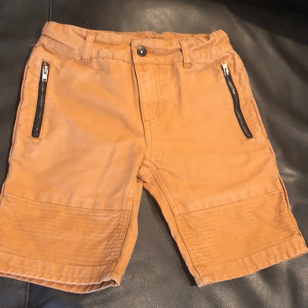 Art class shorts